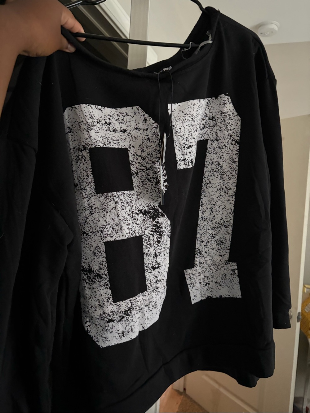 Off the shoulder Black Men’s Graphic Sweater with White Distressed '87' Print